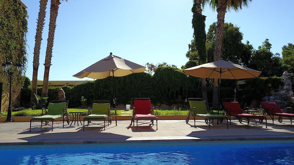 Hacienda Suites Loreto Exterior photo