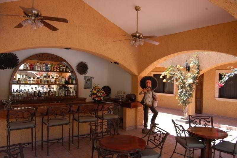 Hacienda Suites Loreto Exterior photo