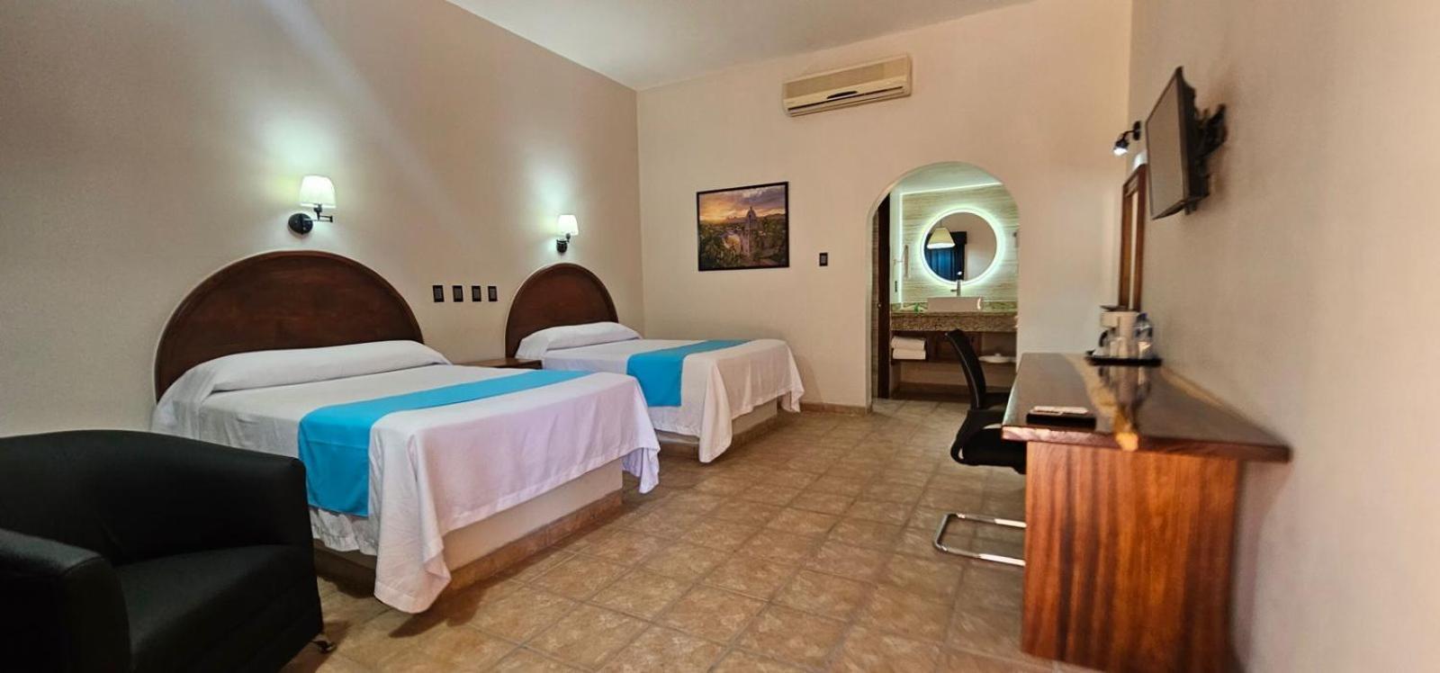 Hacienda Suites Loreto Exterior photo