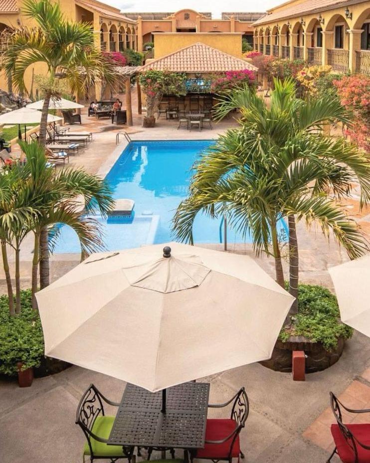 Hacienda Suites Loreto Exterior photo