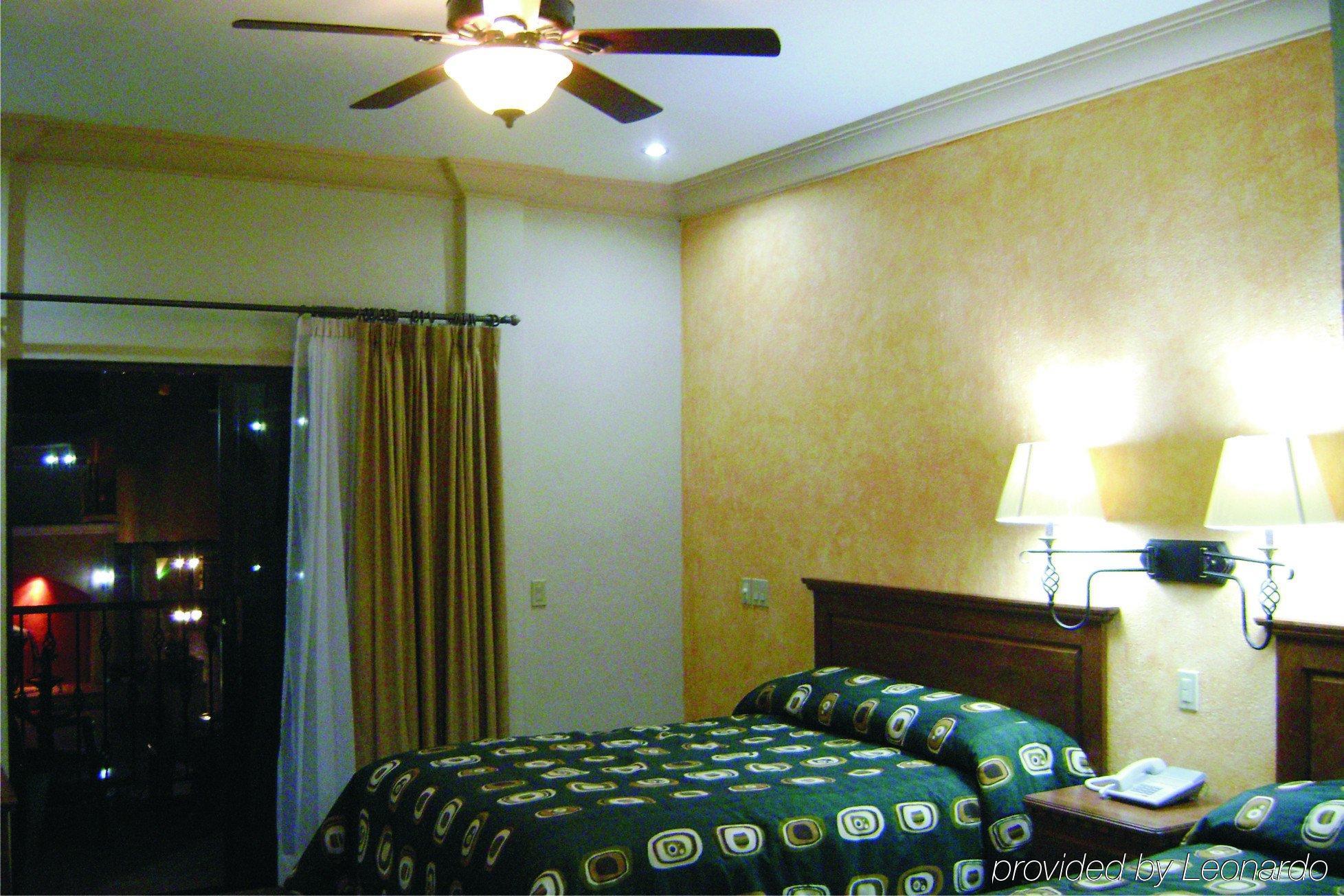 Hacienda Suites Loreto Exterior photo