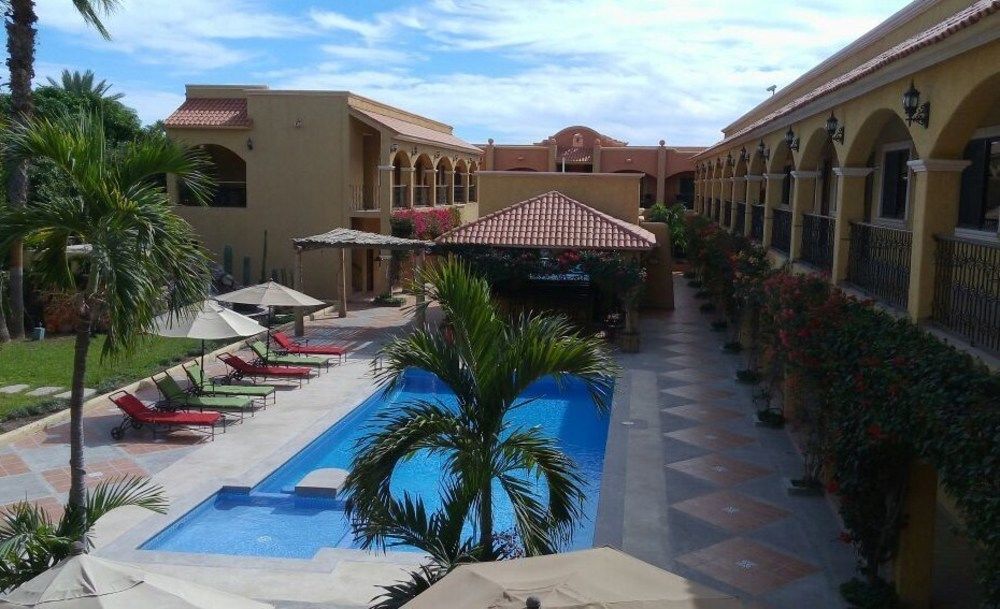 Hacienda Suites Loreto Exterior photo
